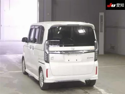 Honda N BOX CUSTOM
