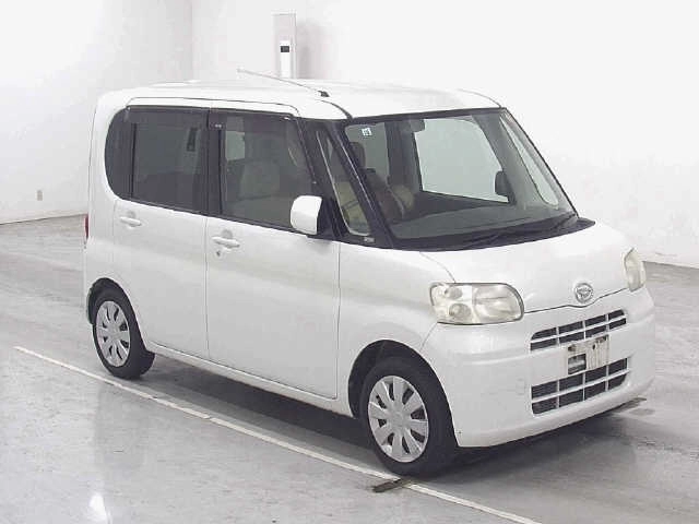 Daihatsu Tanto  с аукциона в Японии