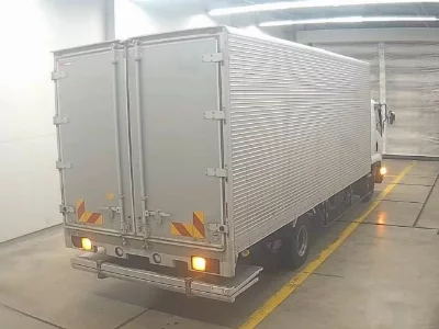 Isuzu Forward
