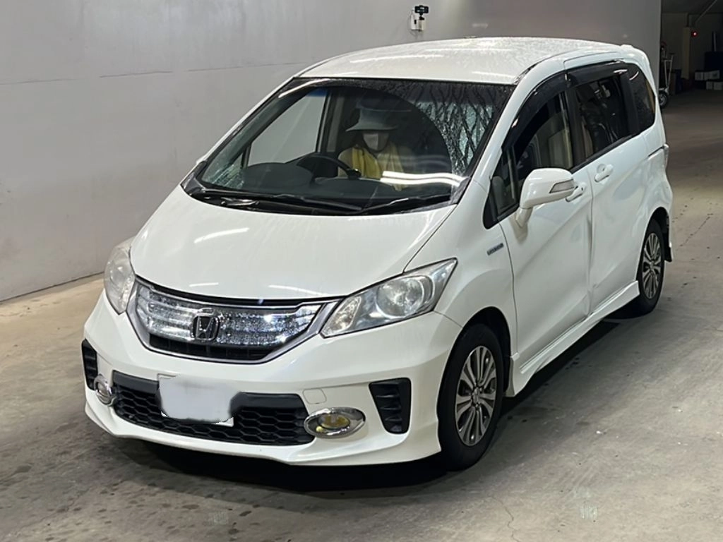 Honda Freed  с аукциона в Японии
