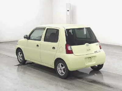Daihatsu Esse