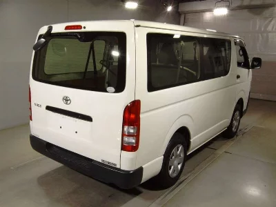 Toyota HiAce Van