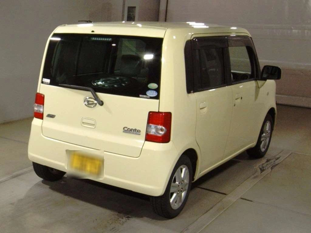 Daihatsu Move Conte  с аукциона в Японии