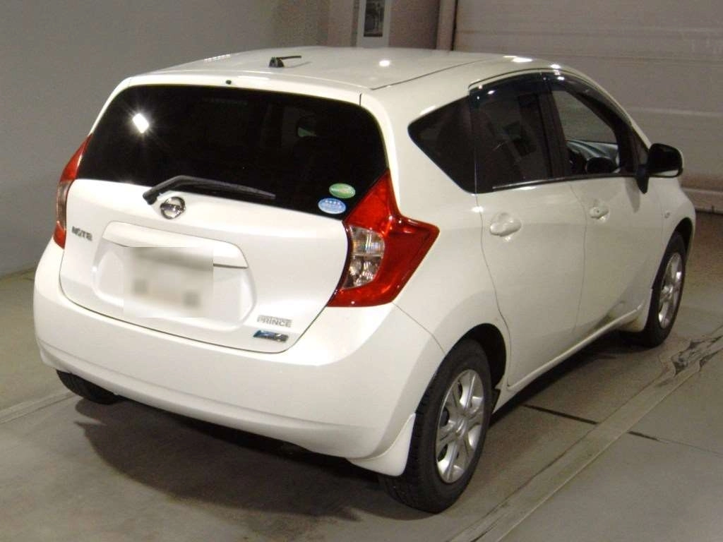 Nissan Note  с аукциона в Японии