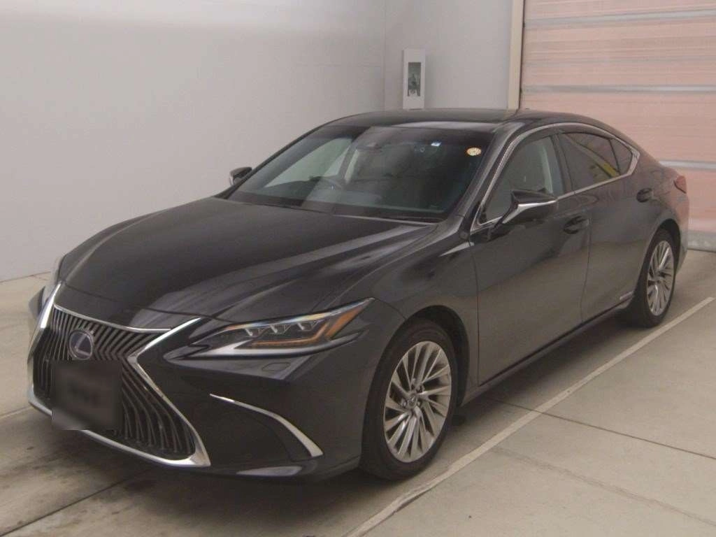 Lexus ES300h  с аукциона в Японии