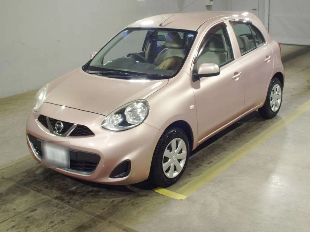Nissan March  с аукциона в Японии