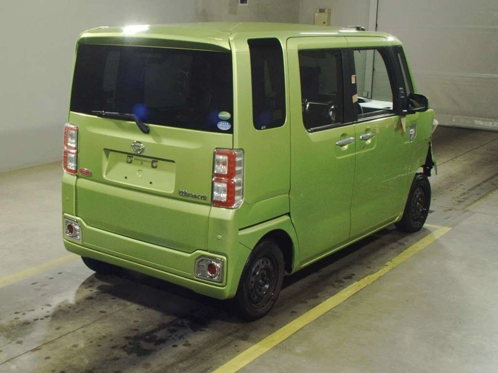 Daihatsu Wake  с аукциона в Японии