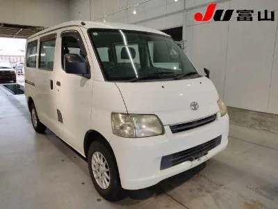 Toyota LiteAce Van