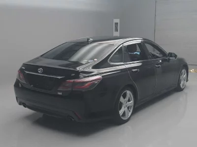 Toyota CROWN HYBRID