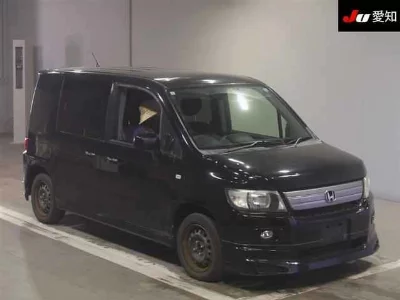 Honda Mobilio Spike