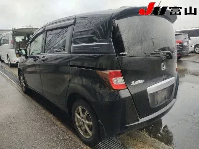 Honda Freed Spike