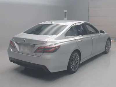 Toyota CROWN HYBRID