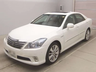 Toyota CROWN HYBRID