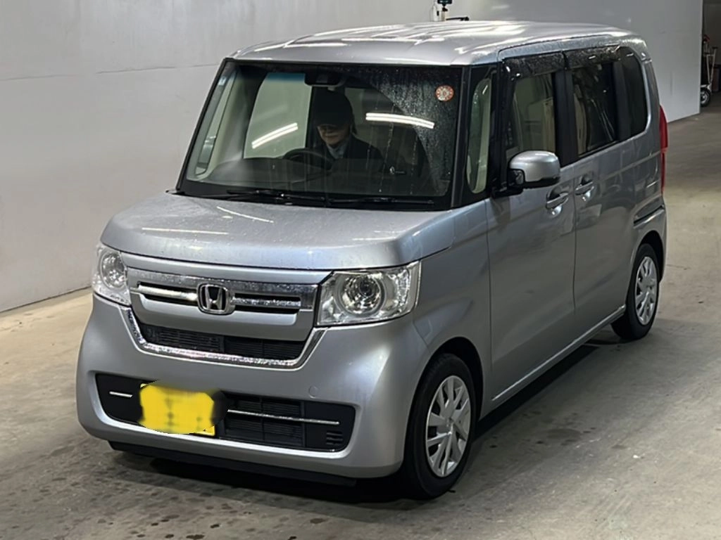 Honda N-Box  с аукциона в Японии