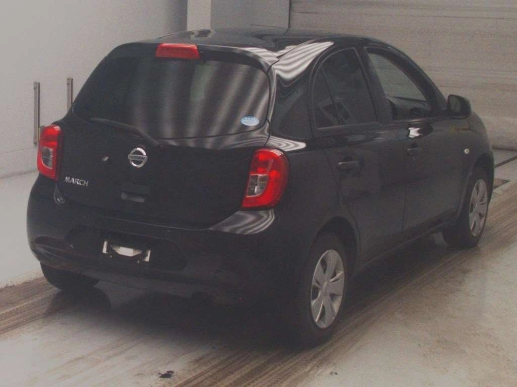 Nissan March  с аукциона в Японии