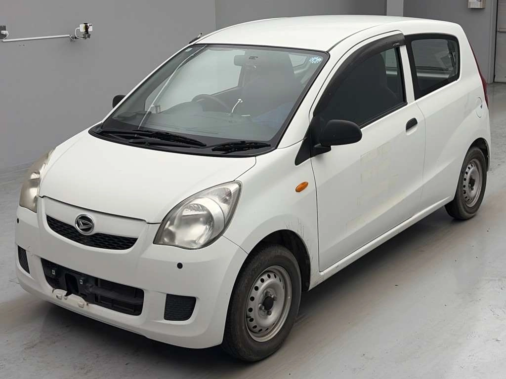 Daihatsu Mira  с аукциона в Японии