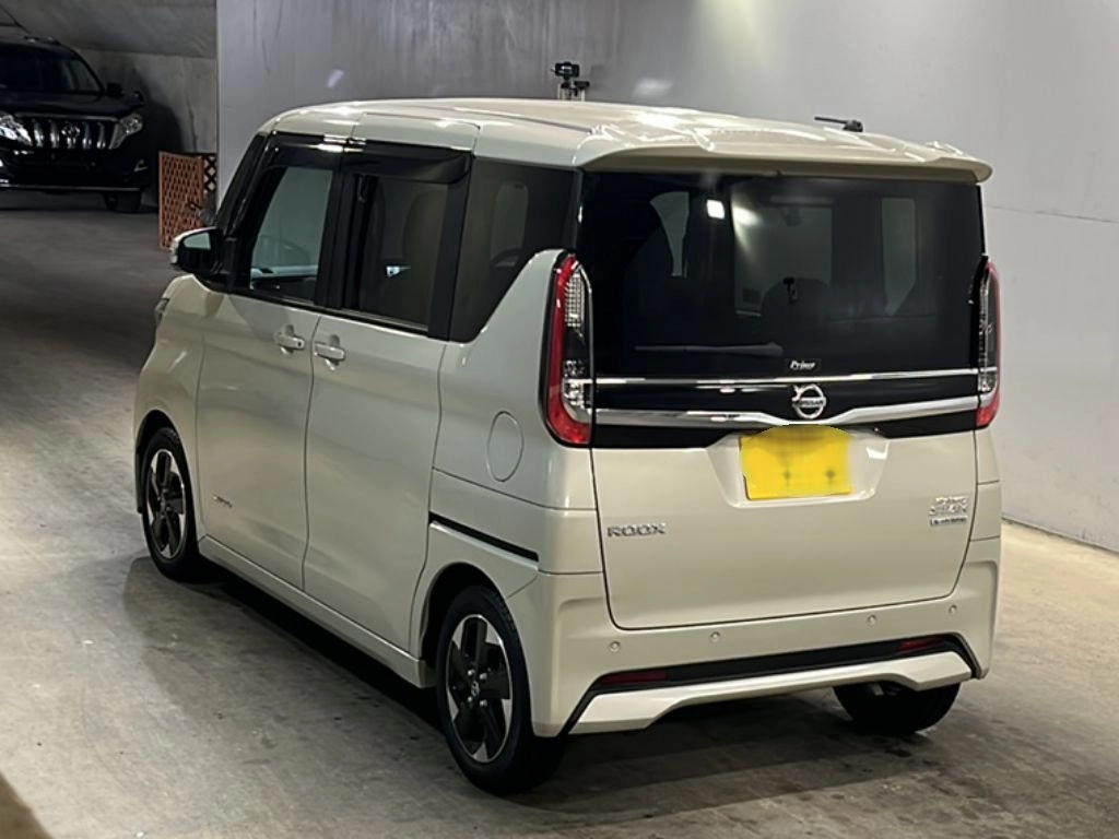 Nissan Note  с аукциона в Японии