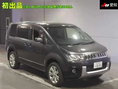 Mitsubishi Delica D:5