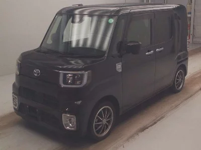 Toyota Pixis Mega
