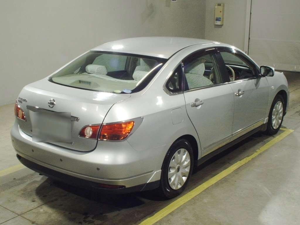 Nissan BLUEBIRD SYLPHY  с аукциона в Японии