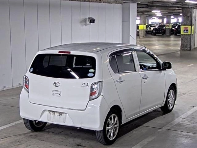 Daihatsu Mira e:S  с аукциона в Японии