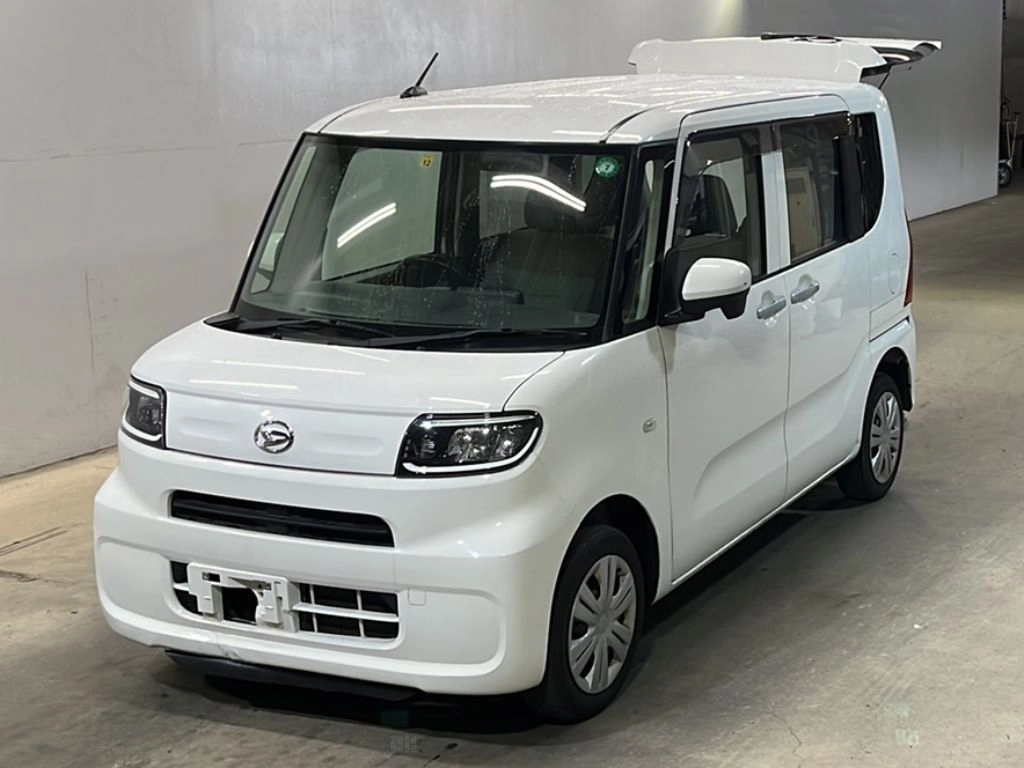 Daihatsu Tanto 2019