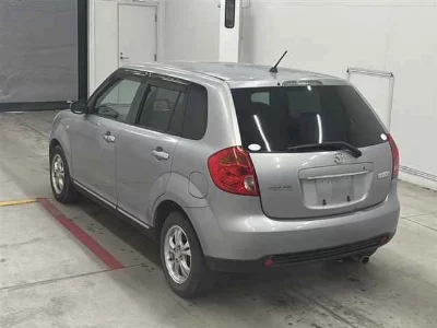 Mazda Verisa