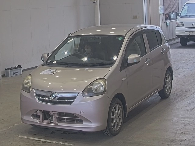 Daihatsu Mira e:S  с аукциона в Японии