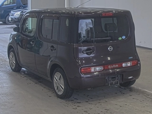 Nissan Cube  с аукциона в Японии