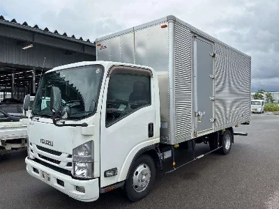 Isuzu Elf