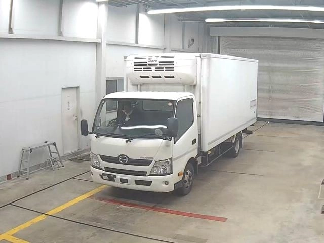 Hino Dutro  с аукциона в Японии
