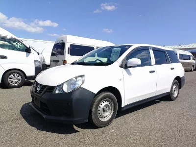 Nissan AD