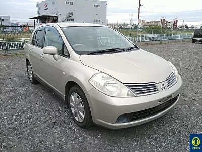 Nissan Tiida Latio