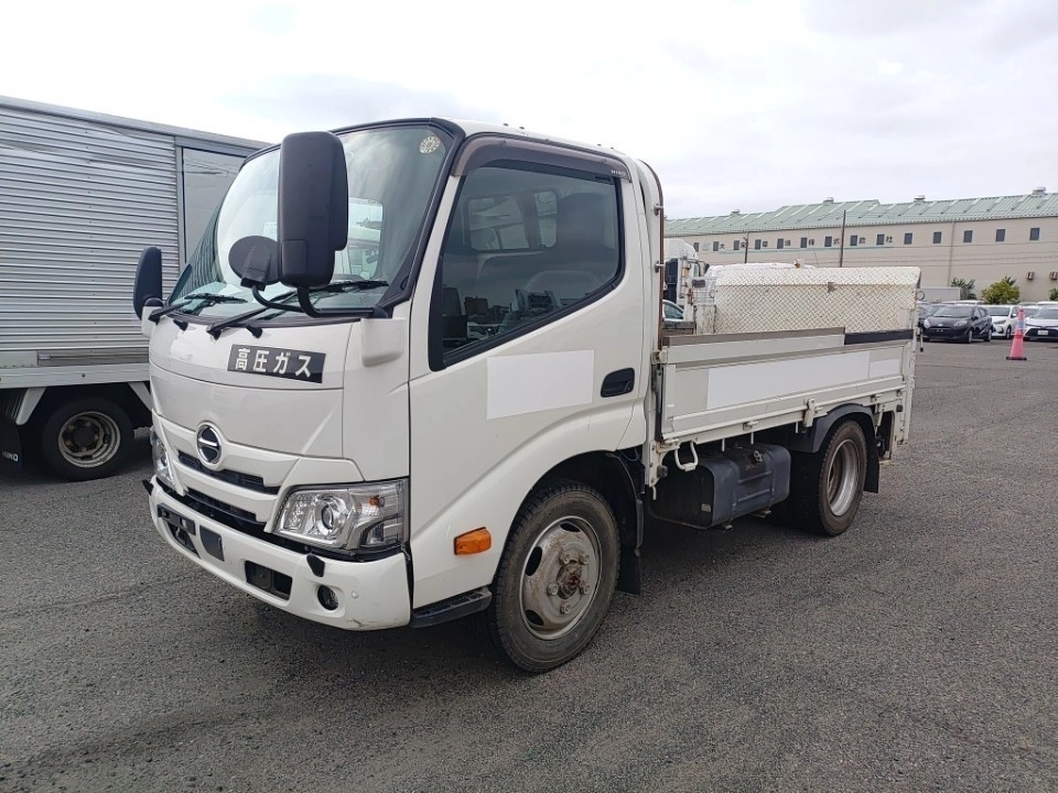 Hino Dutro  с аукциона в Японии
