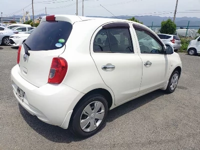 Nissan March