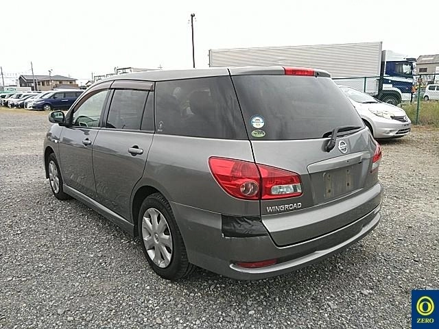Nissan Wingroad  с аукциона в Японии