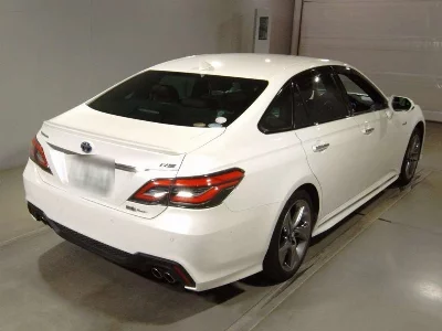 Toyota CROWN HYBRID