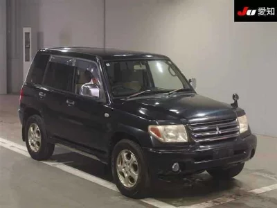 Mitsubishi Pajero iO