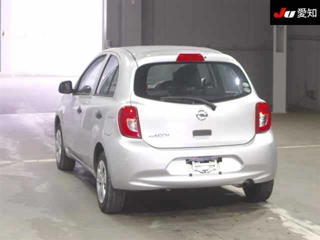 Nissan March  с аукциона в Японии
