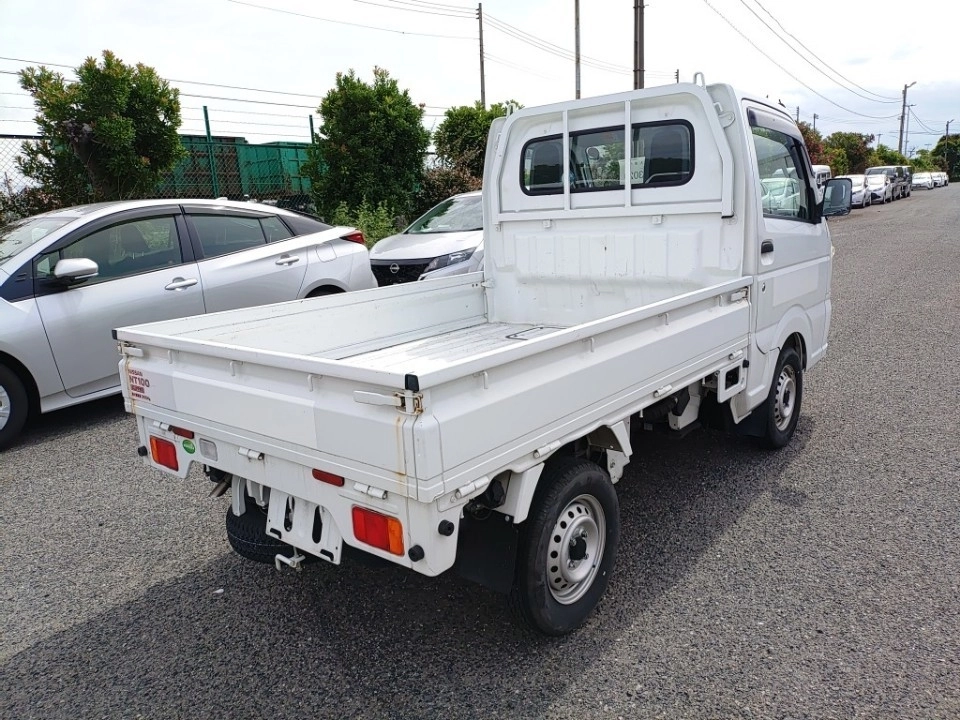 Nissan NT100 Clipper  с аукциона в Японии