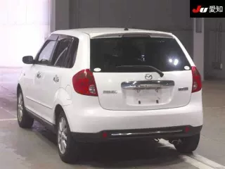 Mazda Verisa