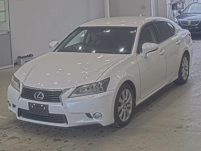 Lexus GS  с аукциона в Японии