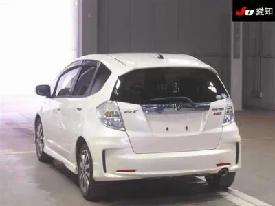 Honda FIT HYBRID
