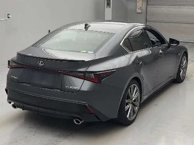 Lexus IS300h