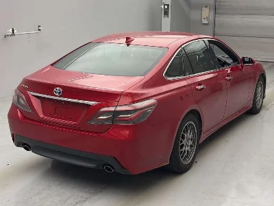 Toyota CROWN HYBRID