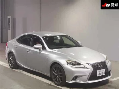 Lexus IS300h