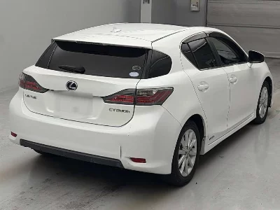 Lexus CT200h