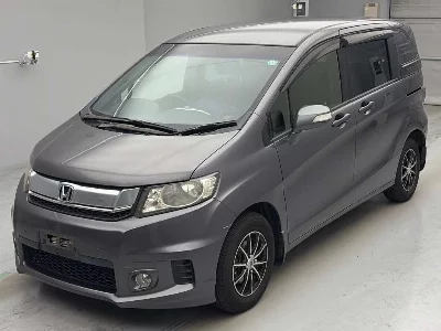 Honda Freed Spike