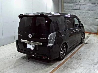 Honda STEPWGN SPADA