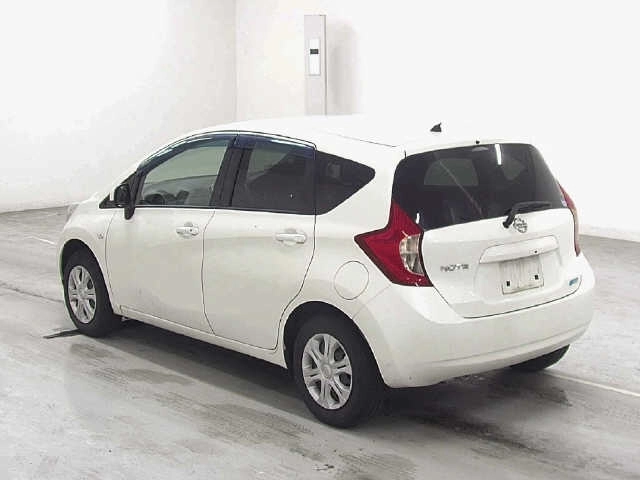 Nissan Note  с аукциона в Японии